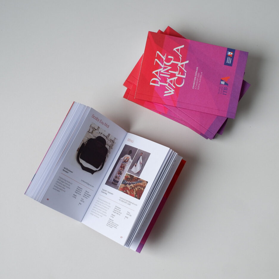 Illustrated Book #24 - Image 4